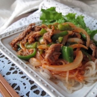 酒粕コチュダレ de 韓国冷麺 肉野菜炒めのっけ